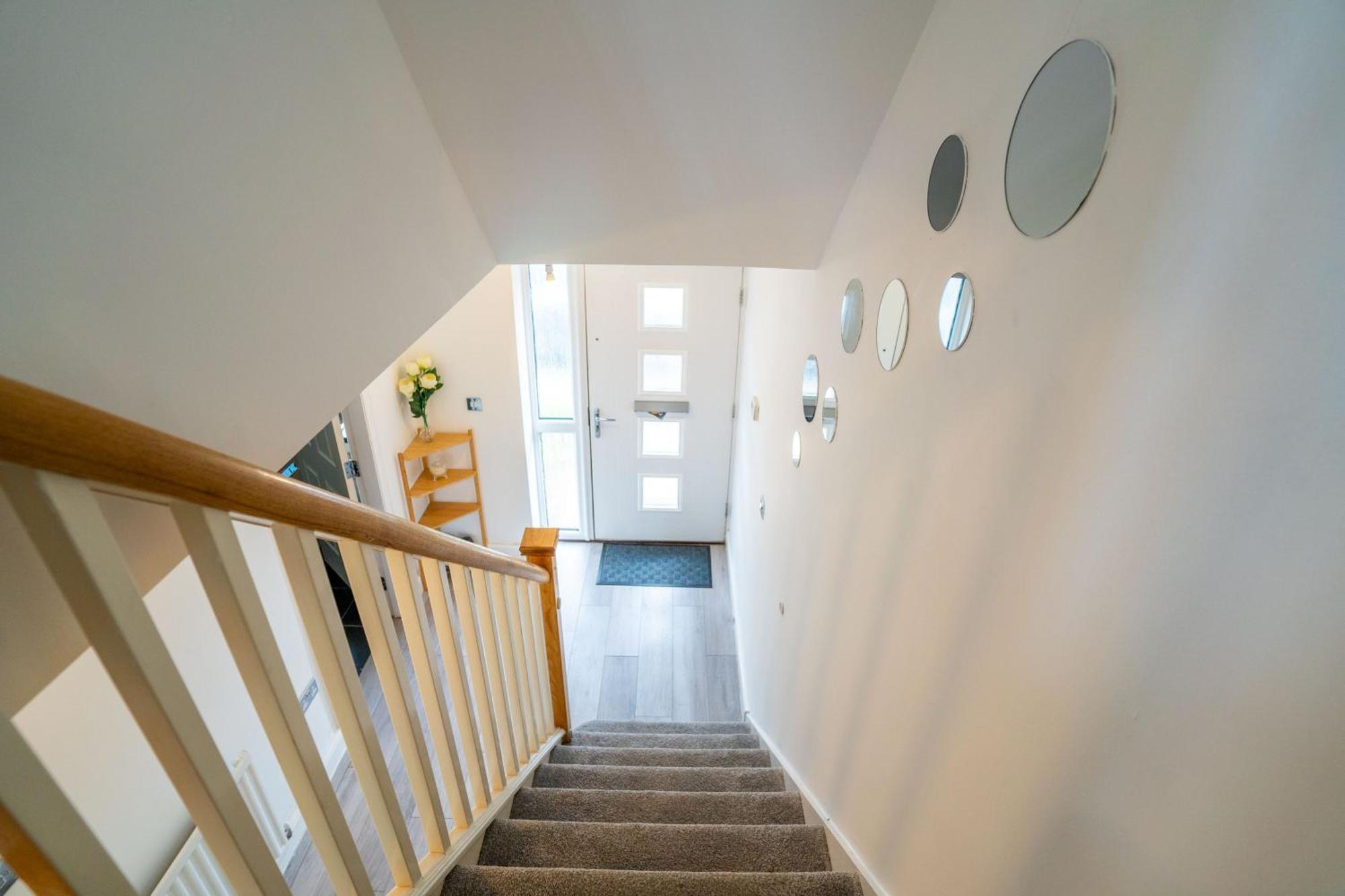 Mulberry Garden Villa Coventry Buitenkant foto