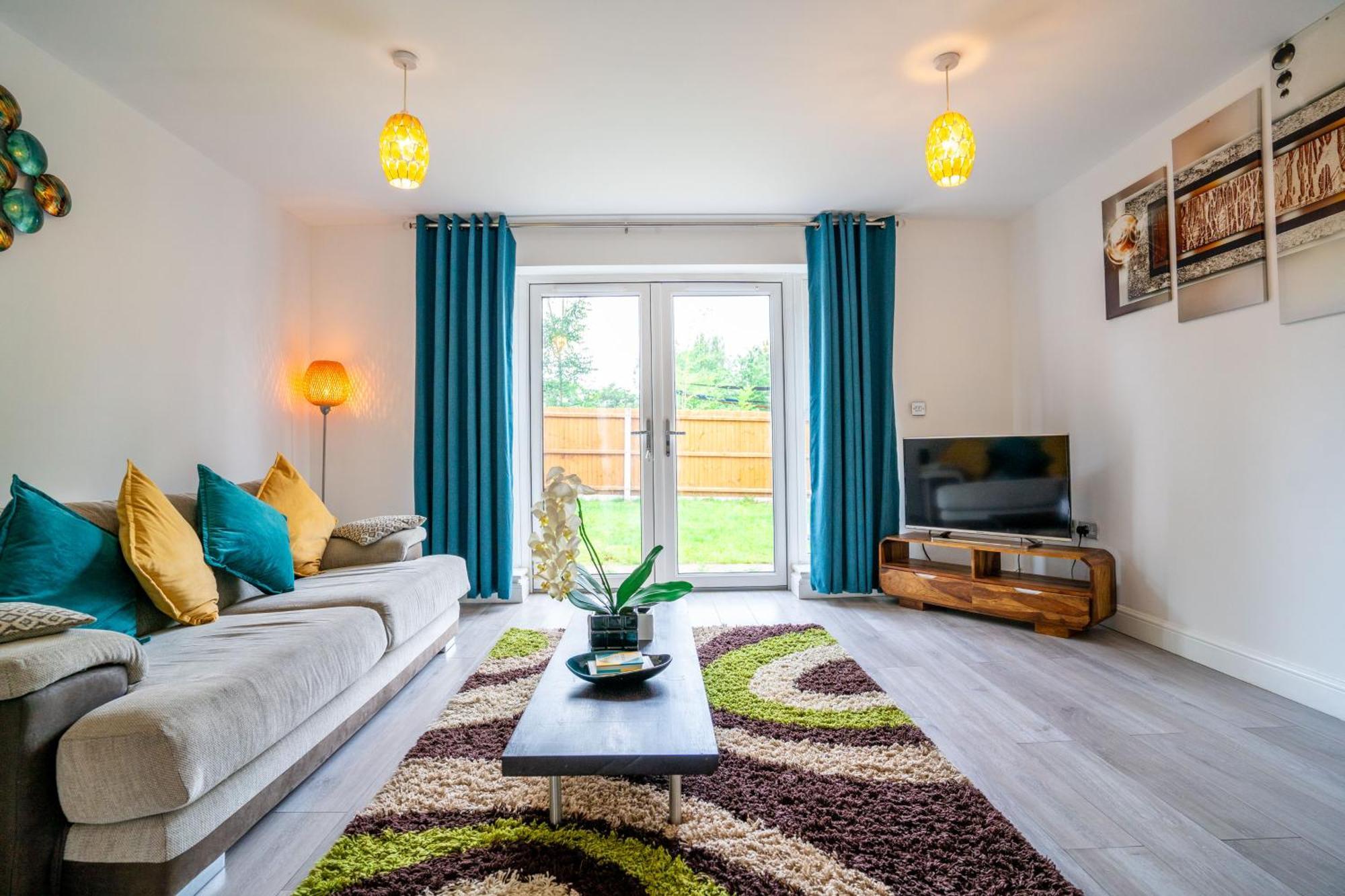 Mulberry Garden Villa Coventry Buitenkant foto